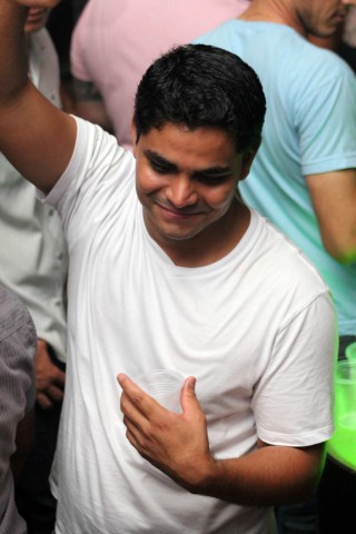 Viracopos Botequim Eletro Pink