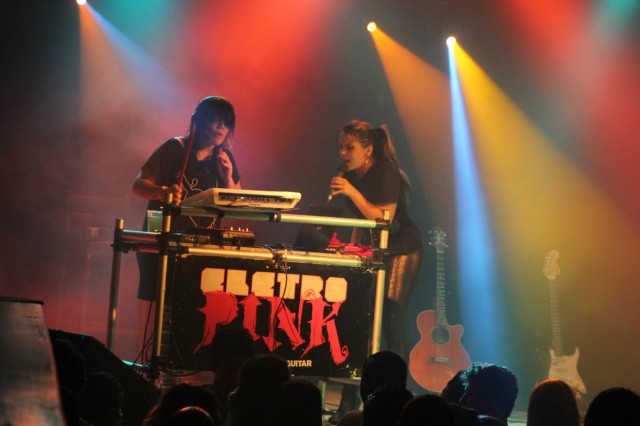 Viracopos Botequim Eletro Pink