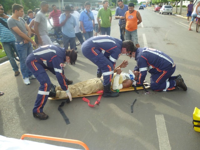 Idoso é atropelado e fica gravemente ferido em Três Lagoas