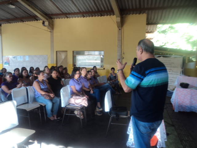 Alunos do Profuncionário participam da primeira aula presencial