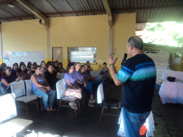 Alunos do Profuncionário participam da primeira aula presencial