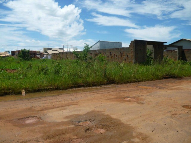 Moradora do Jardins dos Ipês reclama do abandono do bairro