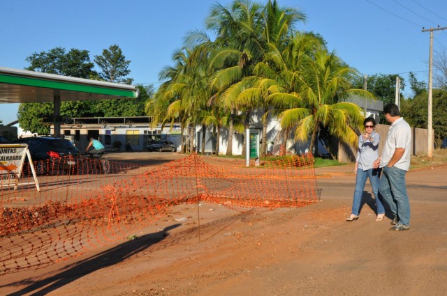 Prefeita Márcia Moura vistoria obras em andamento na Cidade