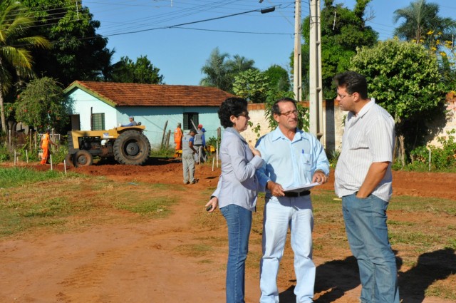 Prefeita Márcia Moura vistoria obras em andamento na Cidade