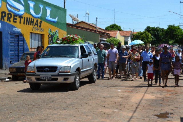 Confira as fotos do velório das vítimas do acidente do curtume