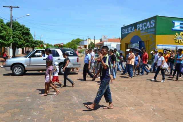 Confira as fotos do velório das vítimas do acidente do curtume