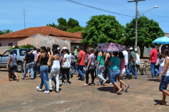 Confira as fotos do velório das vítimas do acidente do curtume