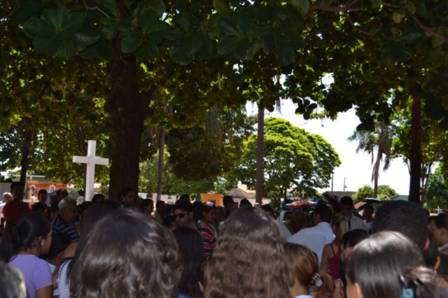 Confira as fotos do velório das vítimas do acidente do curtume