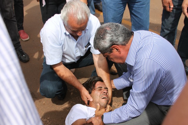 Puccinelli presta primeiros socorros à paciente em Brasilândia