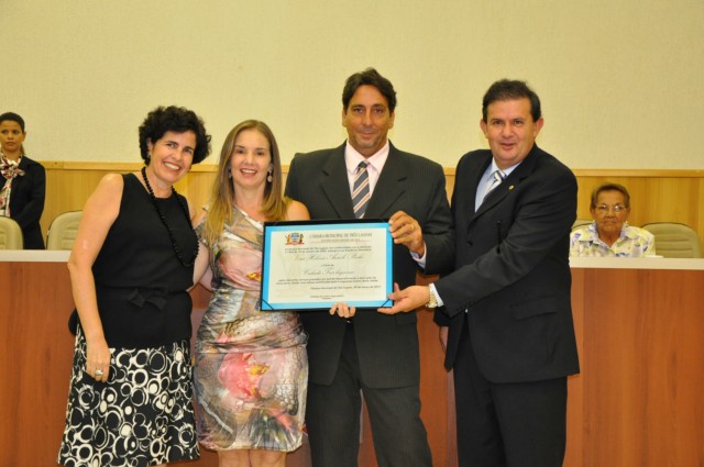 Eduardo Rocha homenageia mulheres três-lagoenses na Câmara Municipal