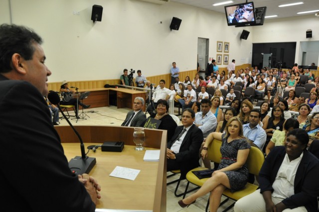 Eduardo Rocha homenageia mulheres três-lagoenses na Câmara Municipal