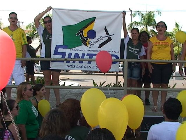 Professores de Três Lagoas têm aumento na véspera da greve