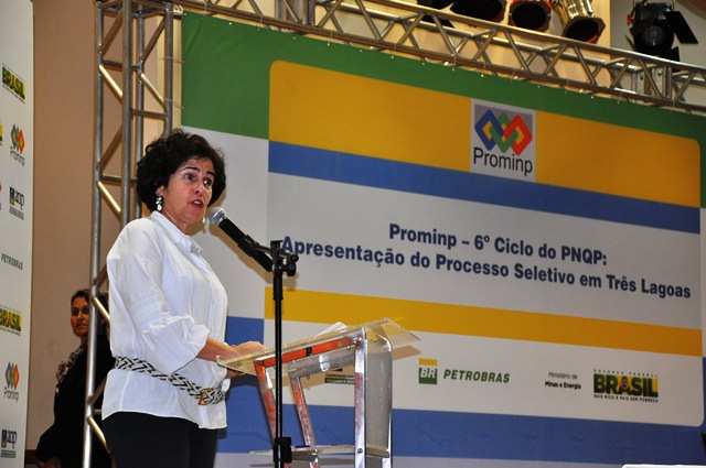 Lançado programa que formará técnicos e operários da Petrobras