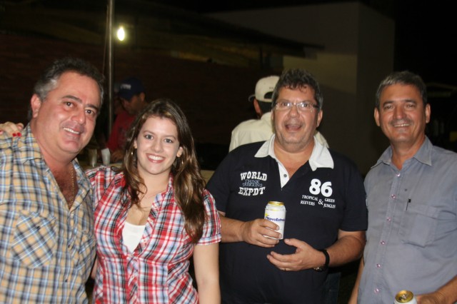 Restaurante Camalote está atendendo na exposição