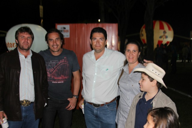 Restaurante Camalote está atendendo na exposição