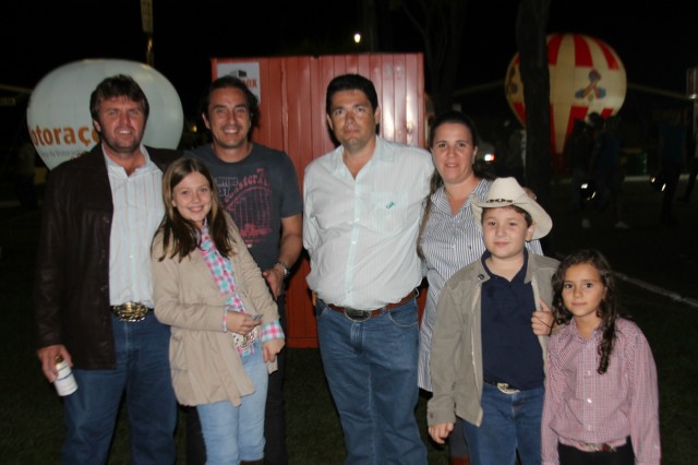 Restaurante Camalote está atendendo na exposição