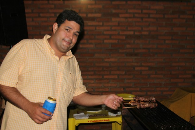 Restaurante Camalote está atendendo na exposição