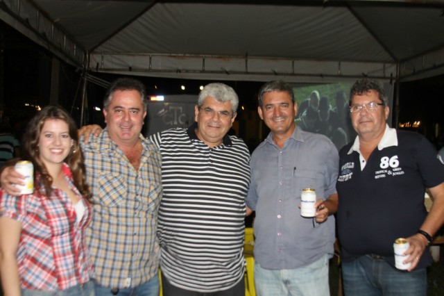 Restaurante Camalote está atendendo na exposição