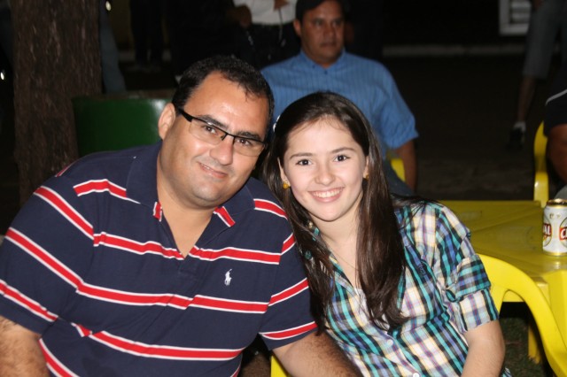 Restaurante Camalote está atendendo na exposição