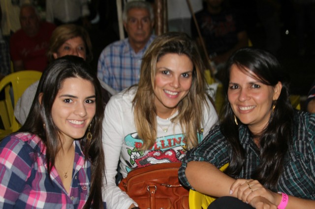 Restaurante Camalote está atendendo na exposição