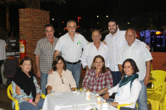 Restaurante Camalote está atendendo na exposição