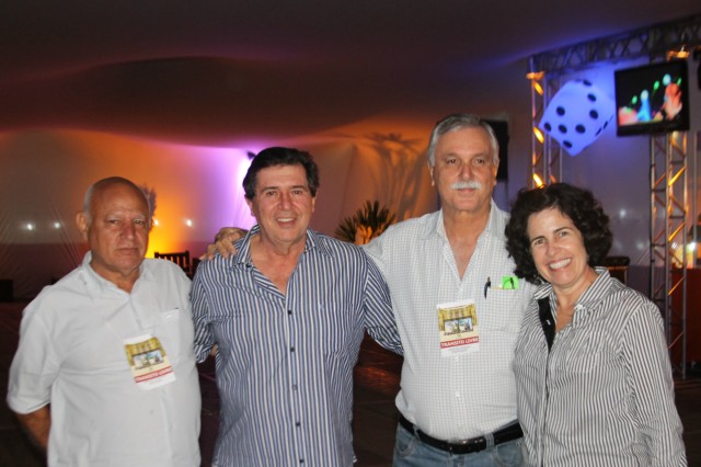 Restaurante Camalote está atendendo na exposição