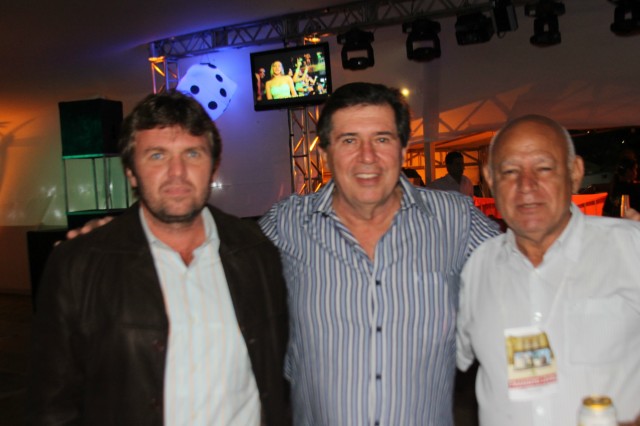 Restaurante Camalote está atendendo na exposição