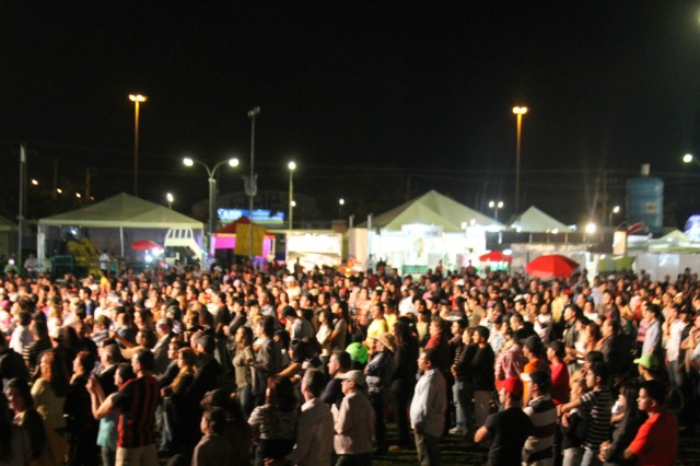 Restaurante Camalote está atendendo na exposição