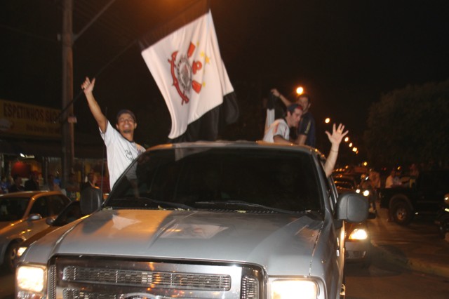 RUMO A TÓQUIO: Para desespero dos secadores, Corinthians ganha título inédito