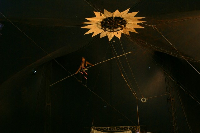 Abraço Cultural leva crianças das instituições municipais ao Circo