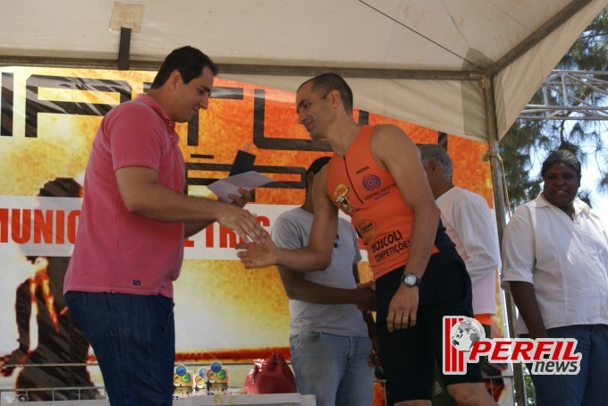 1° Triatlo Rápido reúne atletas internacionais em Três Lagoas