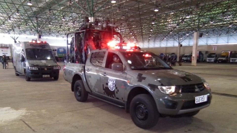 Policiais do 2°BPM recebem Medalha Tiradentes