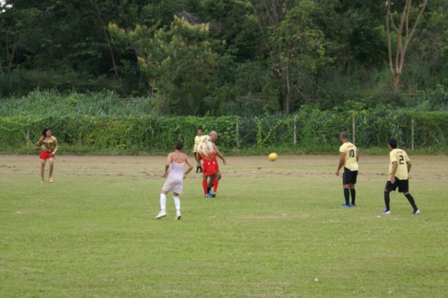 Jogo Homens x Mulheres no Jupiá