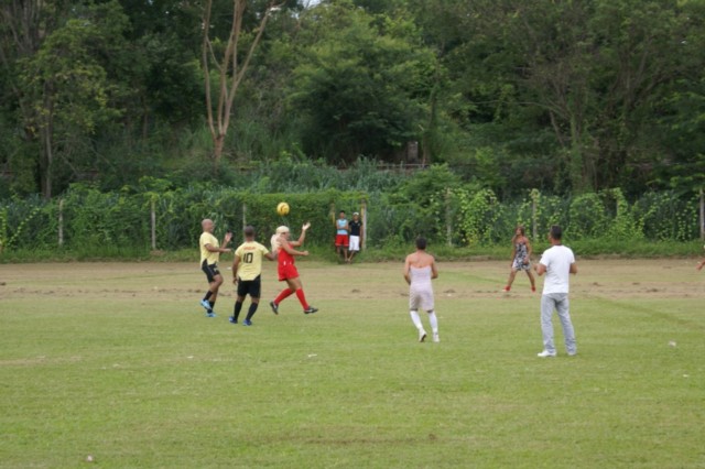 Jogo Homens x Mulheres no Jupiá