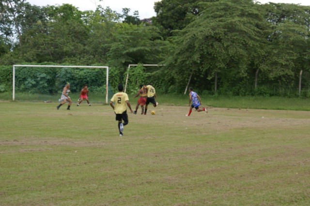 Jogo Homens x Mulheres no Jupiá