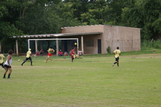 Jogo Homens x Mulheres no Jupiá