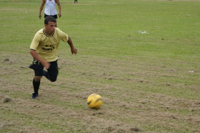 Jogo Homens x Mulheres no Jupiá