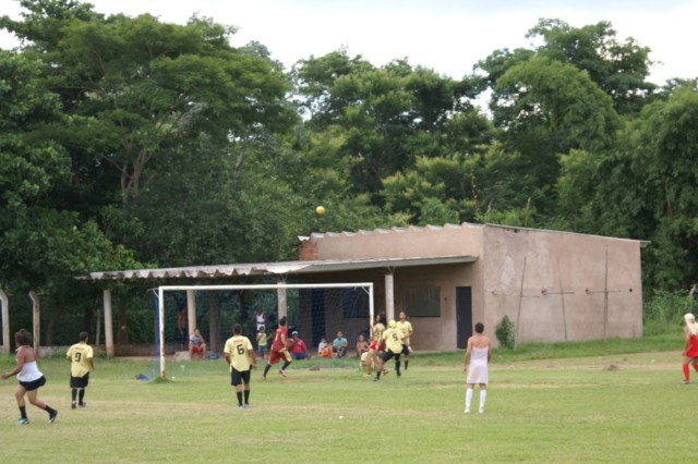 Jogo Homens x Mulheres no Jupiá