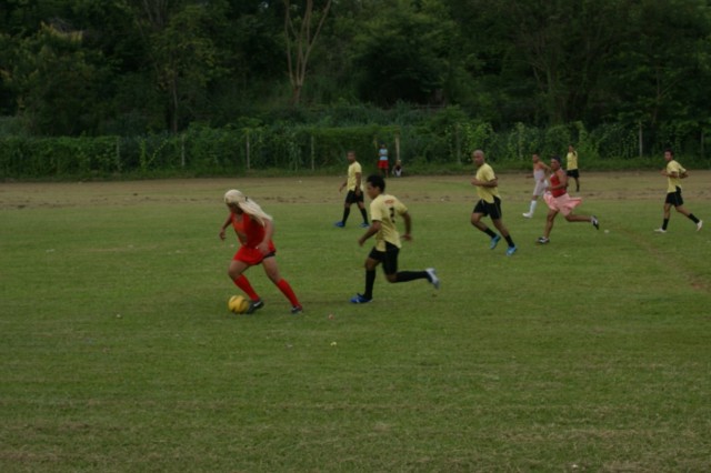 Jogo Homens x Mulheres no Jupiá