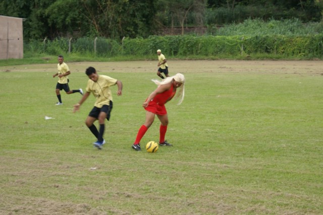 Jogo Homens x Mulheres no Jupiá