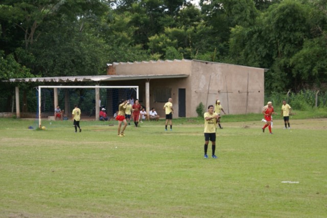 Jogo Homens x Mulheres no Jupiá