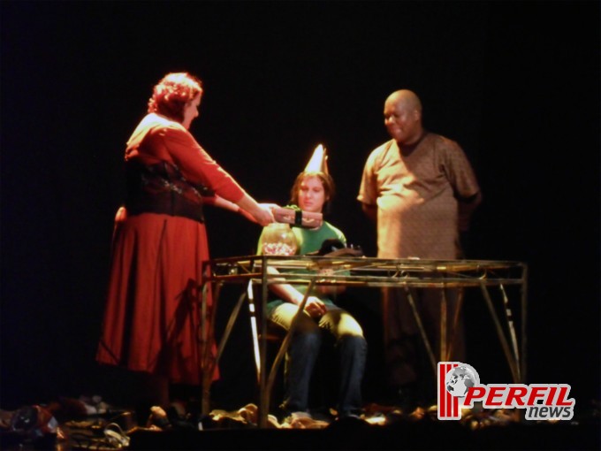 Confira as fotos das apresentações do fim de semana do “MS em Cena” Confira as fotos das apresentações do fim de semana do “MS em Cena”