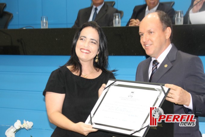 Noite de títulos e de emoções na Assembleia Legislativa