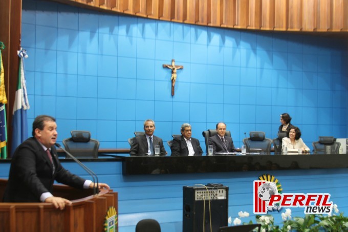 Noite de títulos e de emoções na Assembleia Legislativa