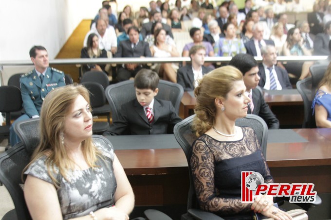 Noite de títulos e de emoções na Assembleia Legislativa