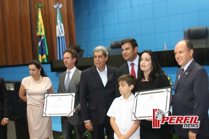 Noite de títulos e de emoções na Assembleia Legislativa