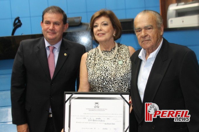 Noite de títulos e de emoções na Assembleia Legislativa