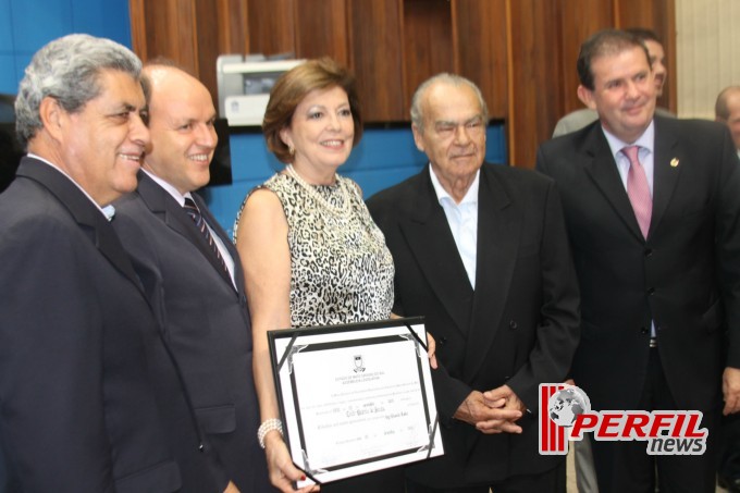 Noite de títulos e de emoções na Assembleia Legislativa