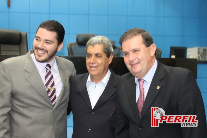 Noite de títulos e de emoções na Assembleia Legislativa