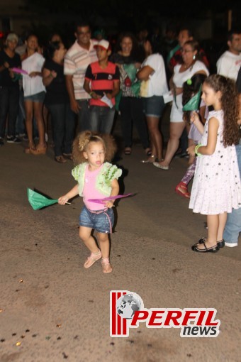 Desfile das Escolas de Samba atrai multidão à Avenida em Três Lagoas
